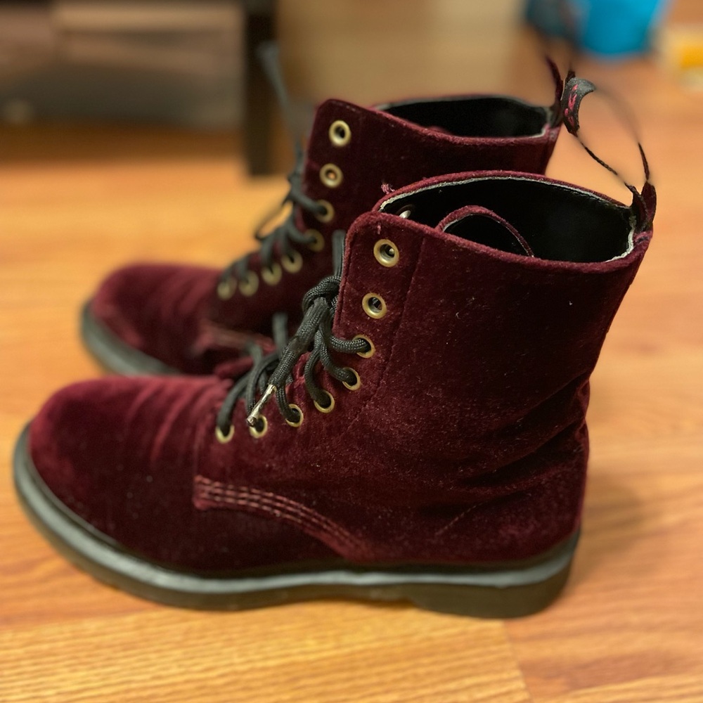 Velvet Pascal 1460 Dr. Martens Boots - Picture 7 of 13